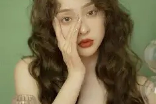 太炸裂！网红白冰出轨聊天记录曝光看完真辣眼睛